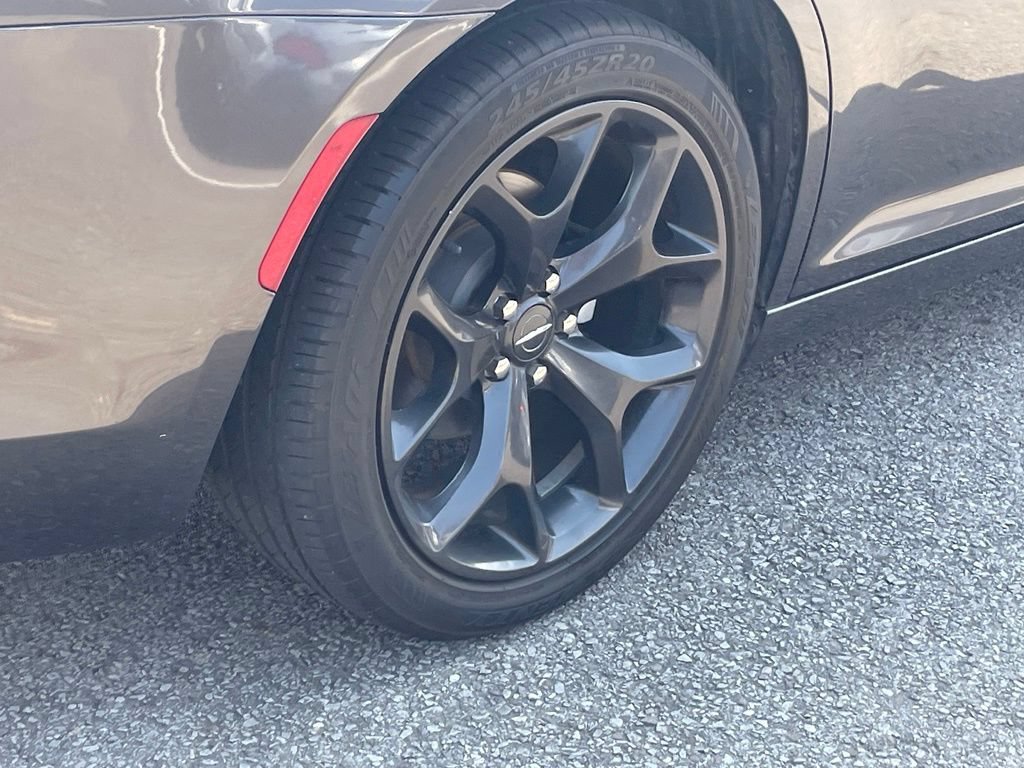 Used 2021 Chrysler 300 S RWD image 8