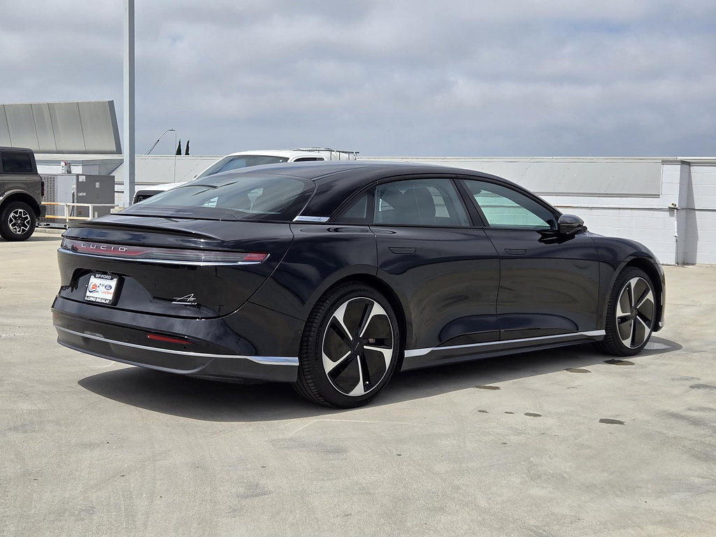 Used 2024 Lucid Air Touring AWD/4WD image 4