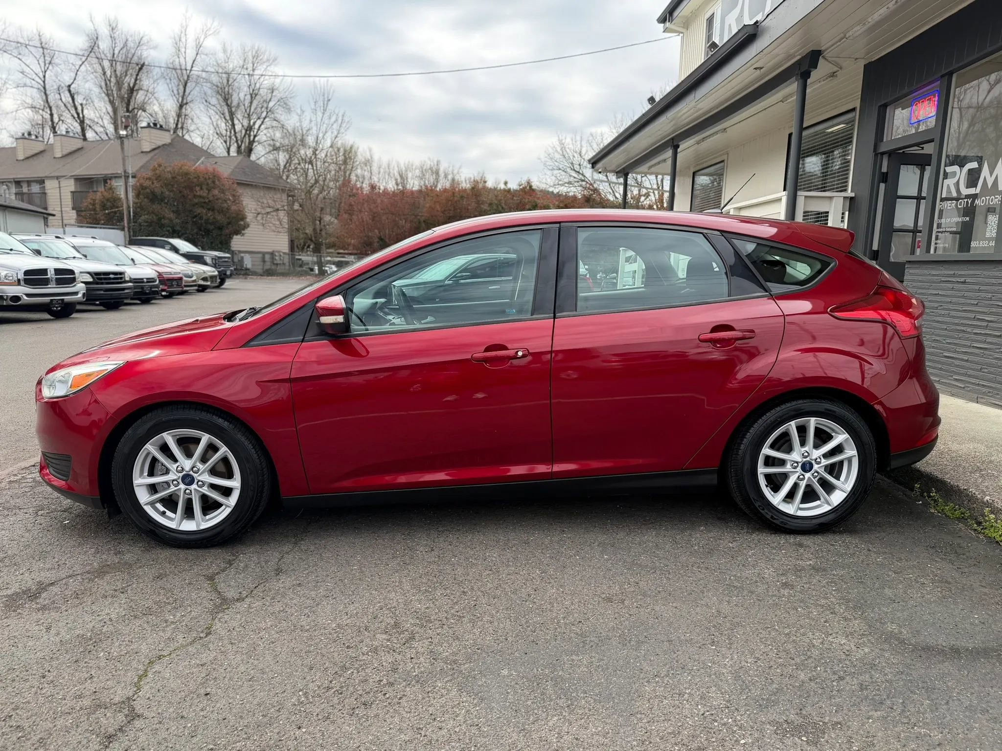 Used 2015 Ford Focus SE image 4