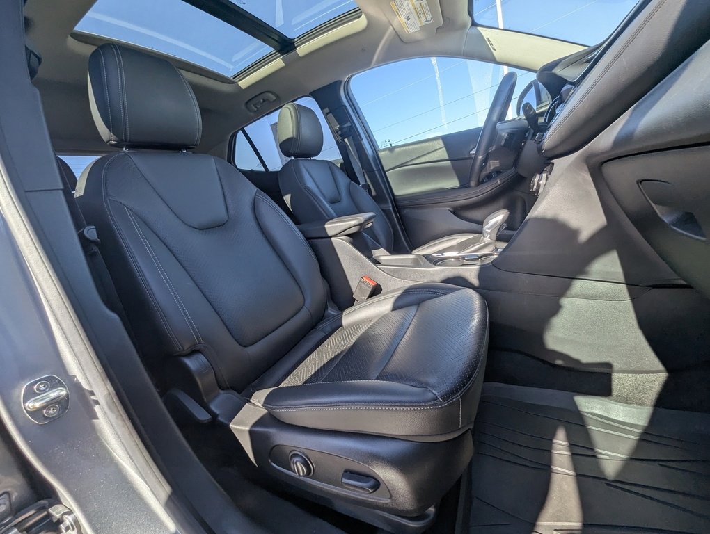 Used 2023 Buick Encore GX Essence w/ Experience Buick Package image 19
