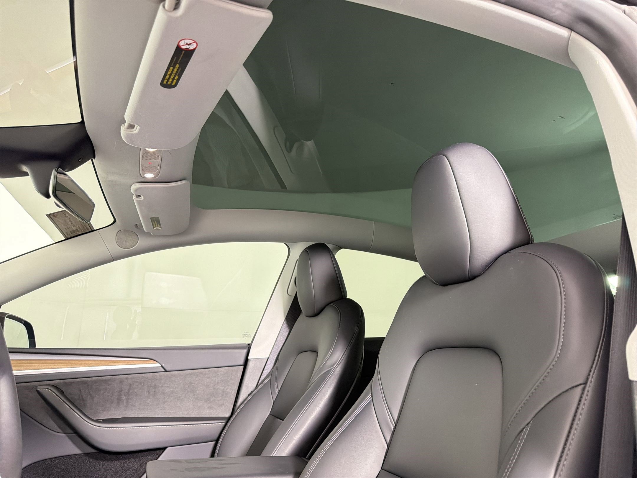 Used 2025 Tesla Model Y Long Range RWD image 13