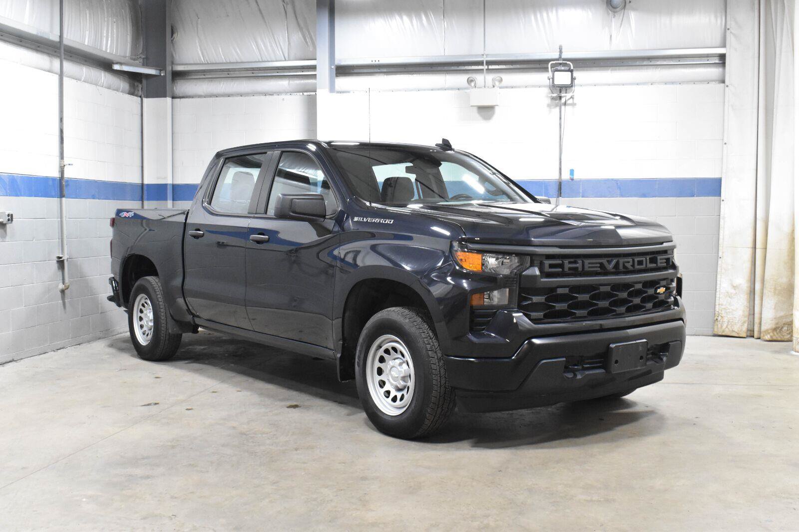 Used 2024 Chevrolet Silverado 1500 W/T w/ WT Fleet Convenience Package AWD/4WD image 25