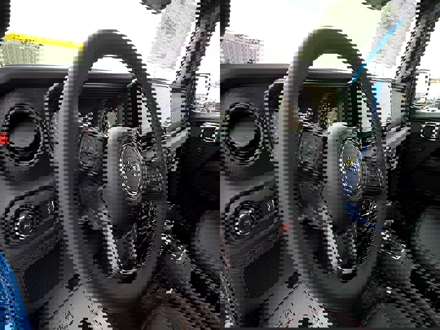 New 2026 Jeep Wrangler Unlimited Rubicon w/ Xtreme 35 Tire Package AWD/4WD image 9