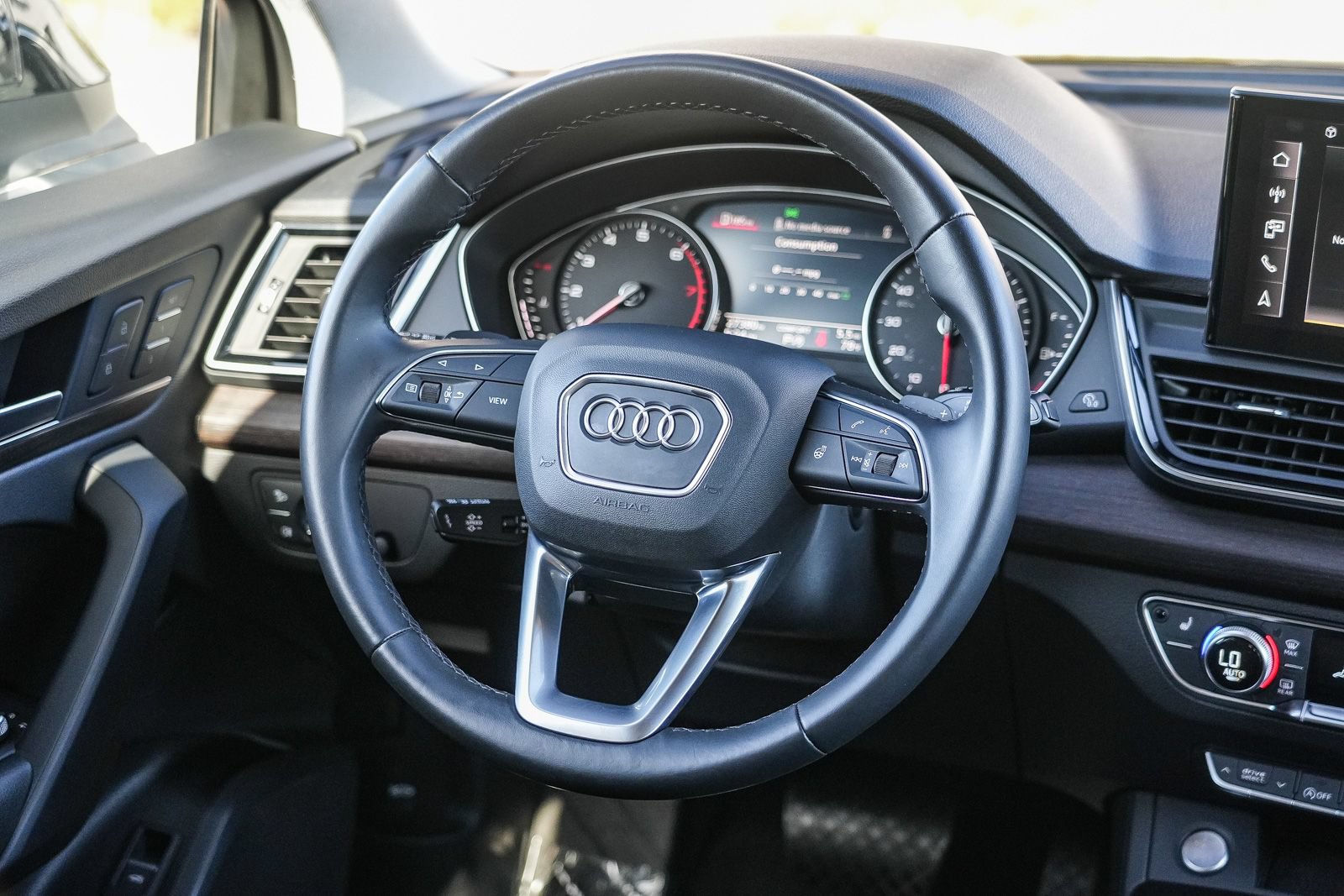 Certified 2023 Audi Q5 Premium w/ Convenience Package AWD/4WD image 16