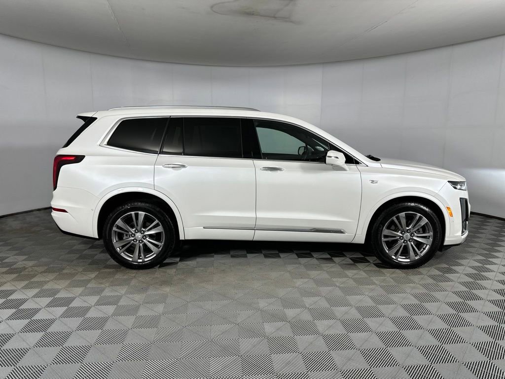 Used 2023 Cadillac XT6 Premium Luxury w/ Technology Package AWD/4WD image 14