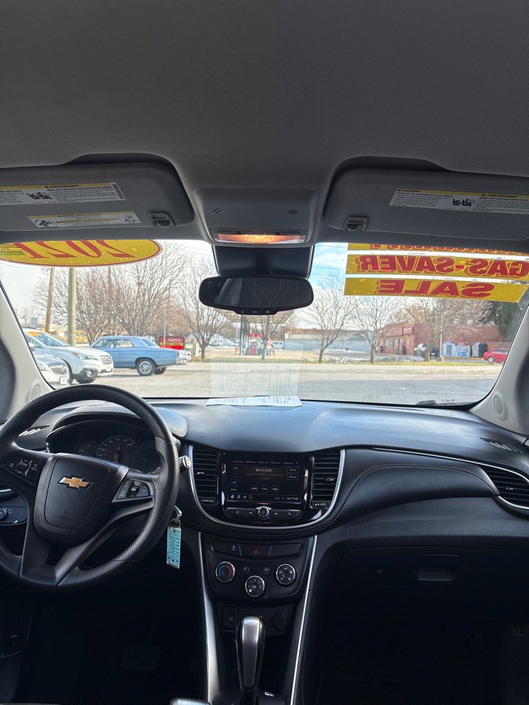 Used 2021 Chevrolet Trax LT FWD image 13