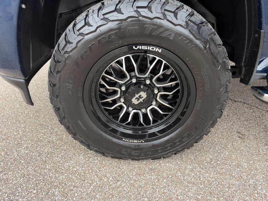 Used 2024 RAM 3500 Big Horn w/ Sport Appearance Package AWD/4WD image 24