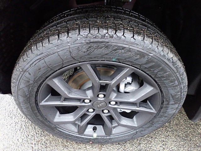 New 2025 Jeep Grand Cherokee Limited w/ MOPAR Finishing Package image 11