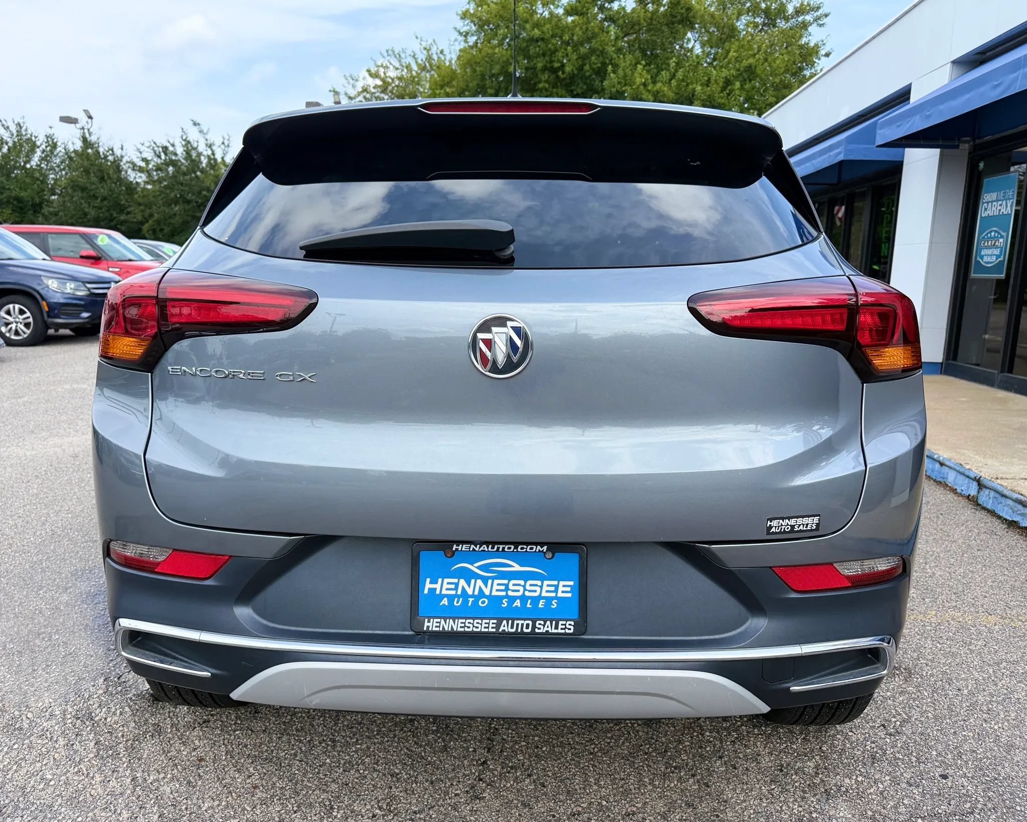 Used 2021 Buick Encore GX Essence w/ Experience Buick Package FWD image 3
