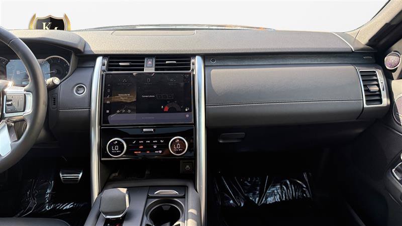 Used 2023 Land Rover Discovery S R-Dynamic AWD/4WD image 15