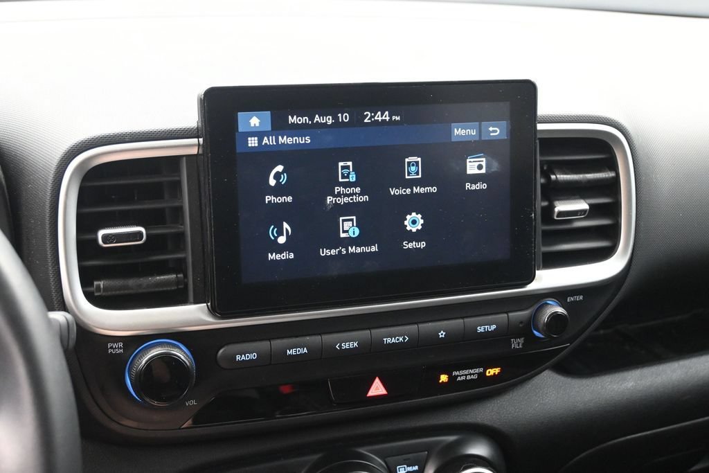 Certified 2023 Hyundai Venue SEL FWD image 15