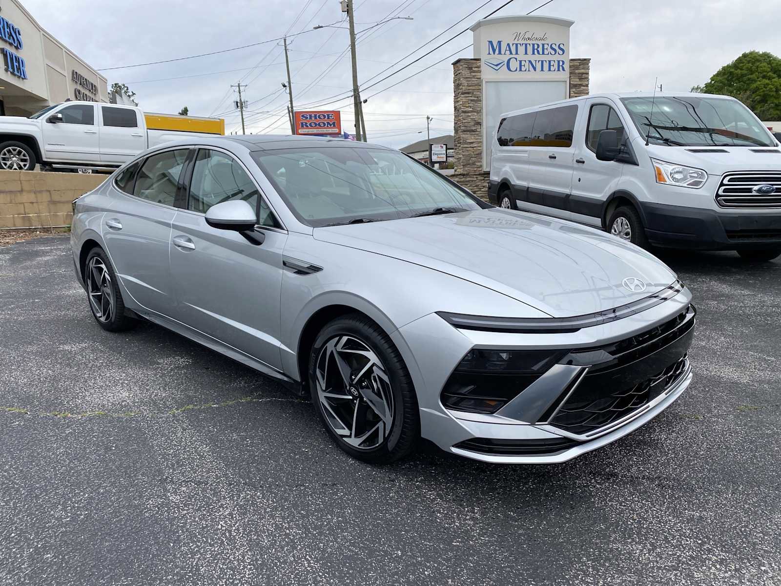 Used 2025 Hyundai Sonata SEL image 1