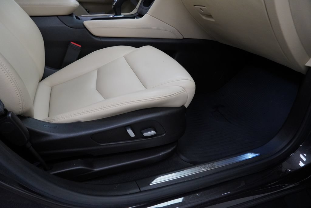 Certified 2019 Cadillac XT5 AWD image 31