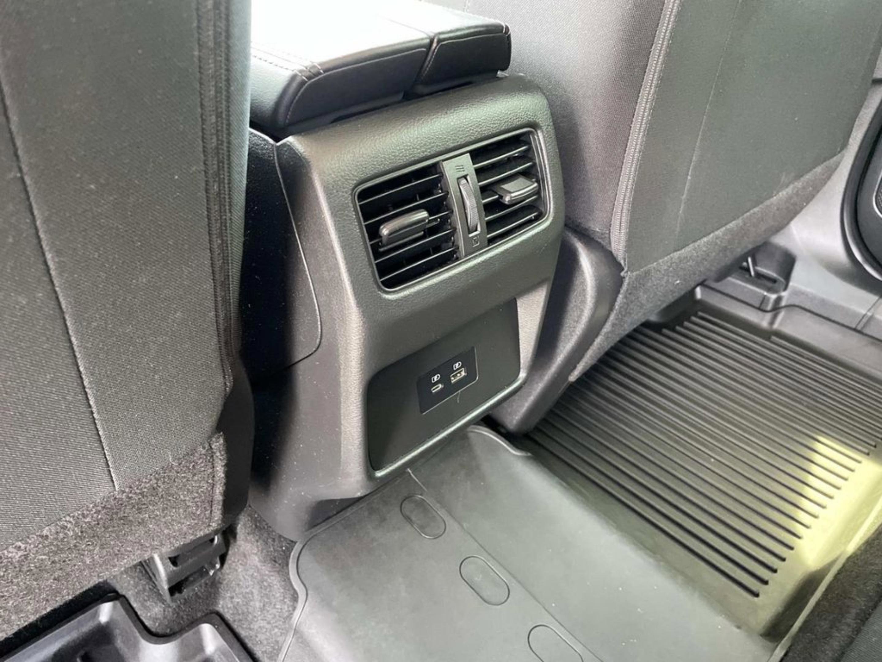 Used 2023 Nissan Rogue SV FWD image 11
