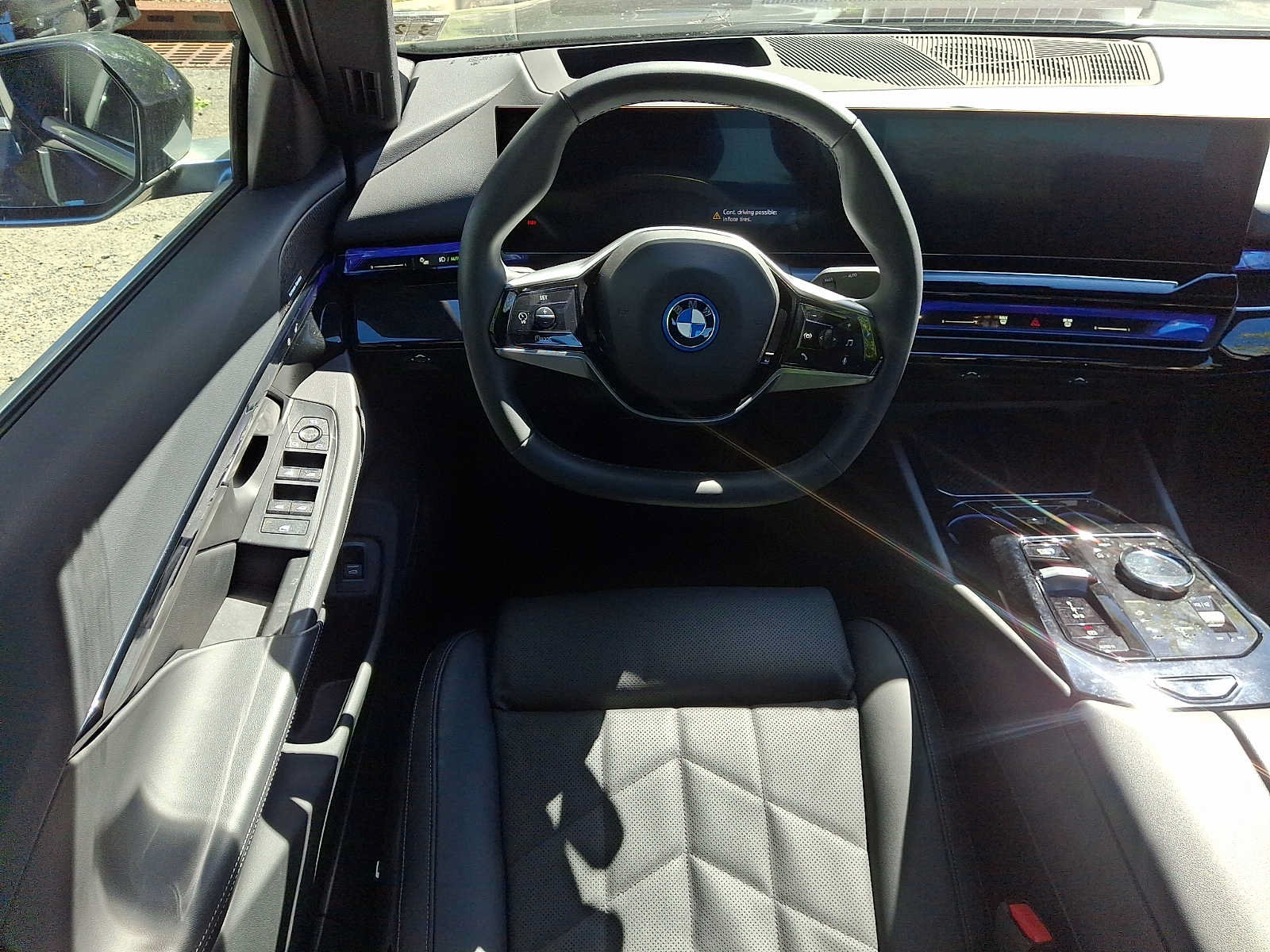 Used 2024 BMW i5 eDrive40i w/ Premium Package RWD image 11