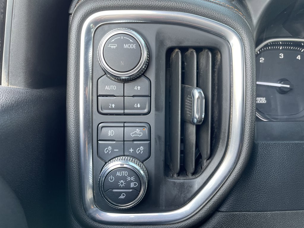 Used 2022 GMC Sierra 2500 AT4 image 33