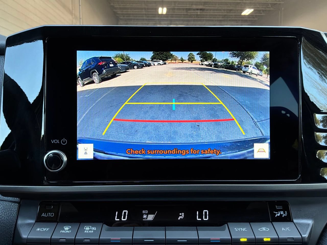 Used 2026 Toyota Camry SE FWD image 33