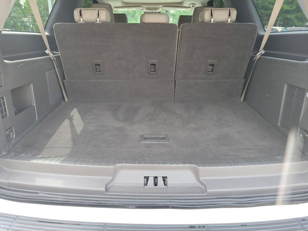 Used 2020 Ford Expedition Max Limited w/ Equipment Group 302A RWD image 34
