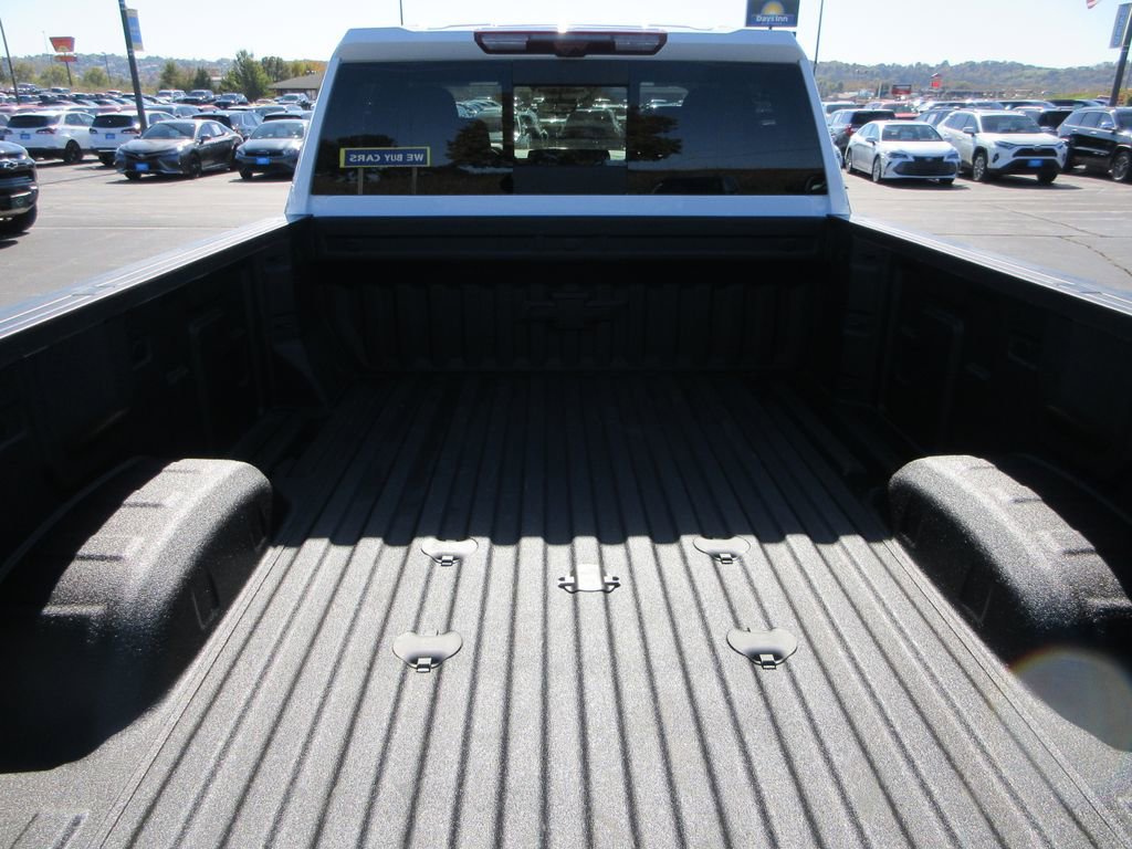 New 2026 Chevrolet Silverado 3500 LTZ w/ LTZ Premium Package image 13