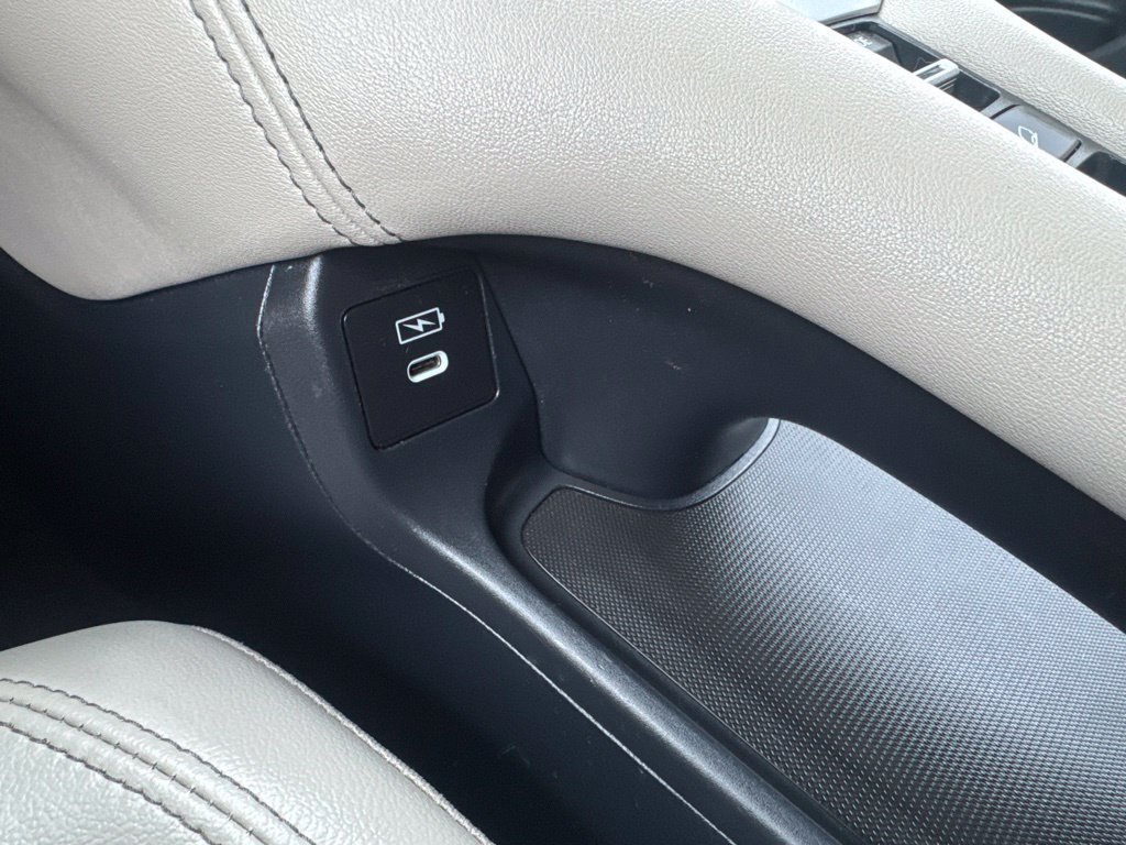 Certified 2024 Honda HR-V EX-L image 32