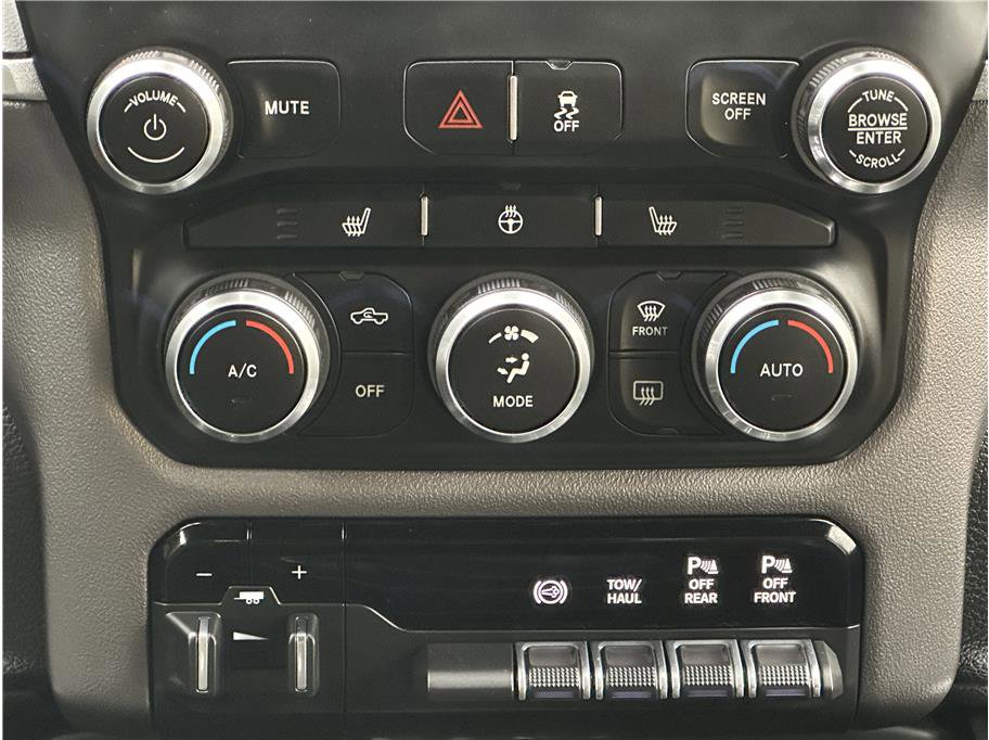 Used 2019 RAM 2500 Big Horn image 24