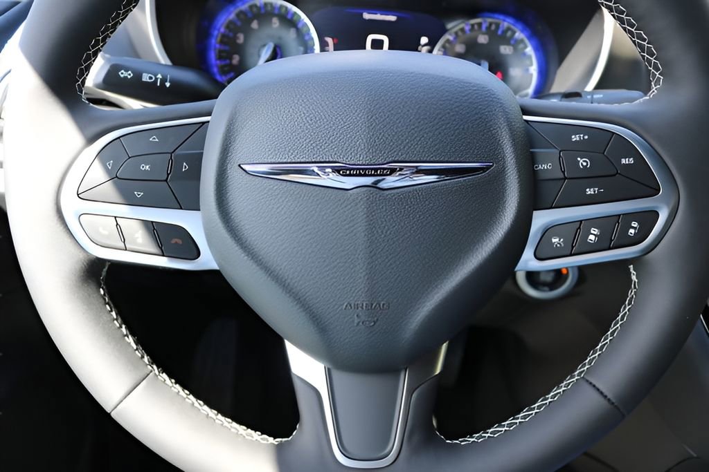 New 2026 Chrysler Pacifica Select FWD image 21