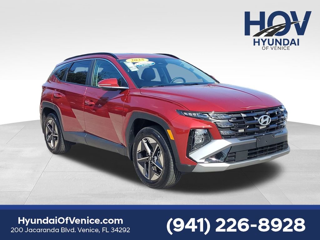 Certified 2025 Hyundai Tucson SEL image 1