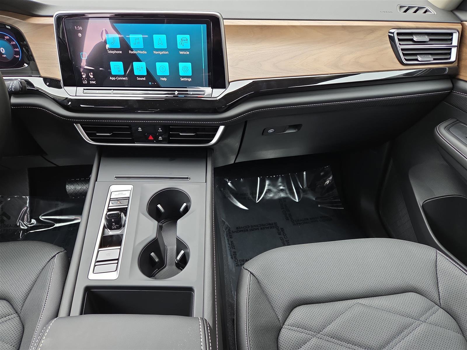 New 2026 Volkswagen Atlas SE image 16
