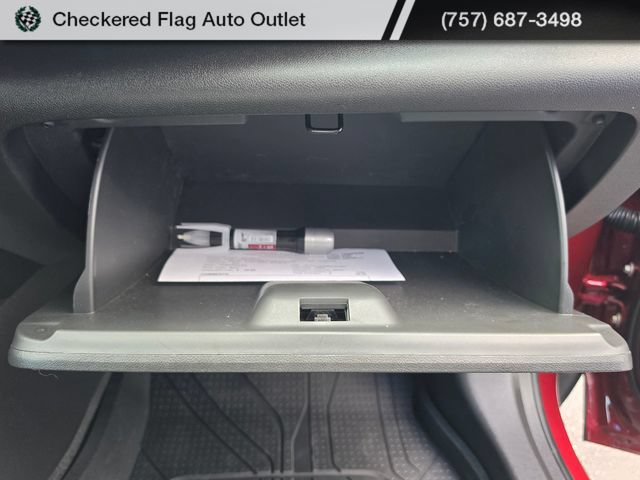 Used 2024 Chevrolet Trax RS w/ Sunroof Package FWD image 45