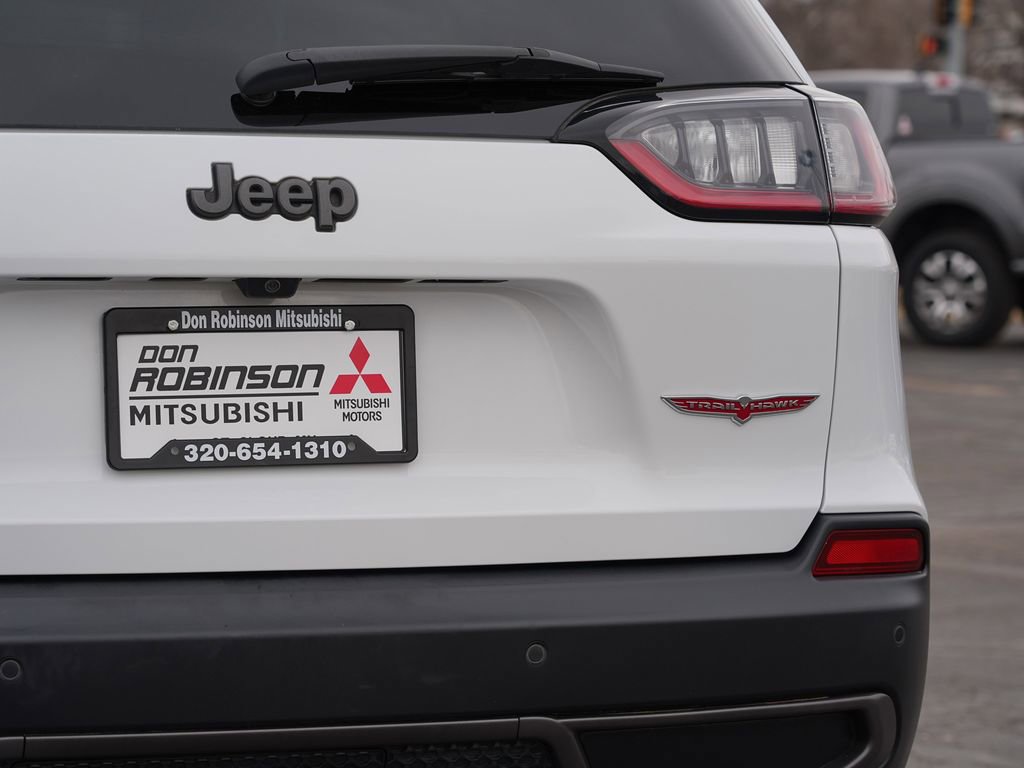Used 2019 Jeep Cherokee Trailhawk image 5