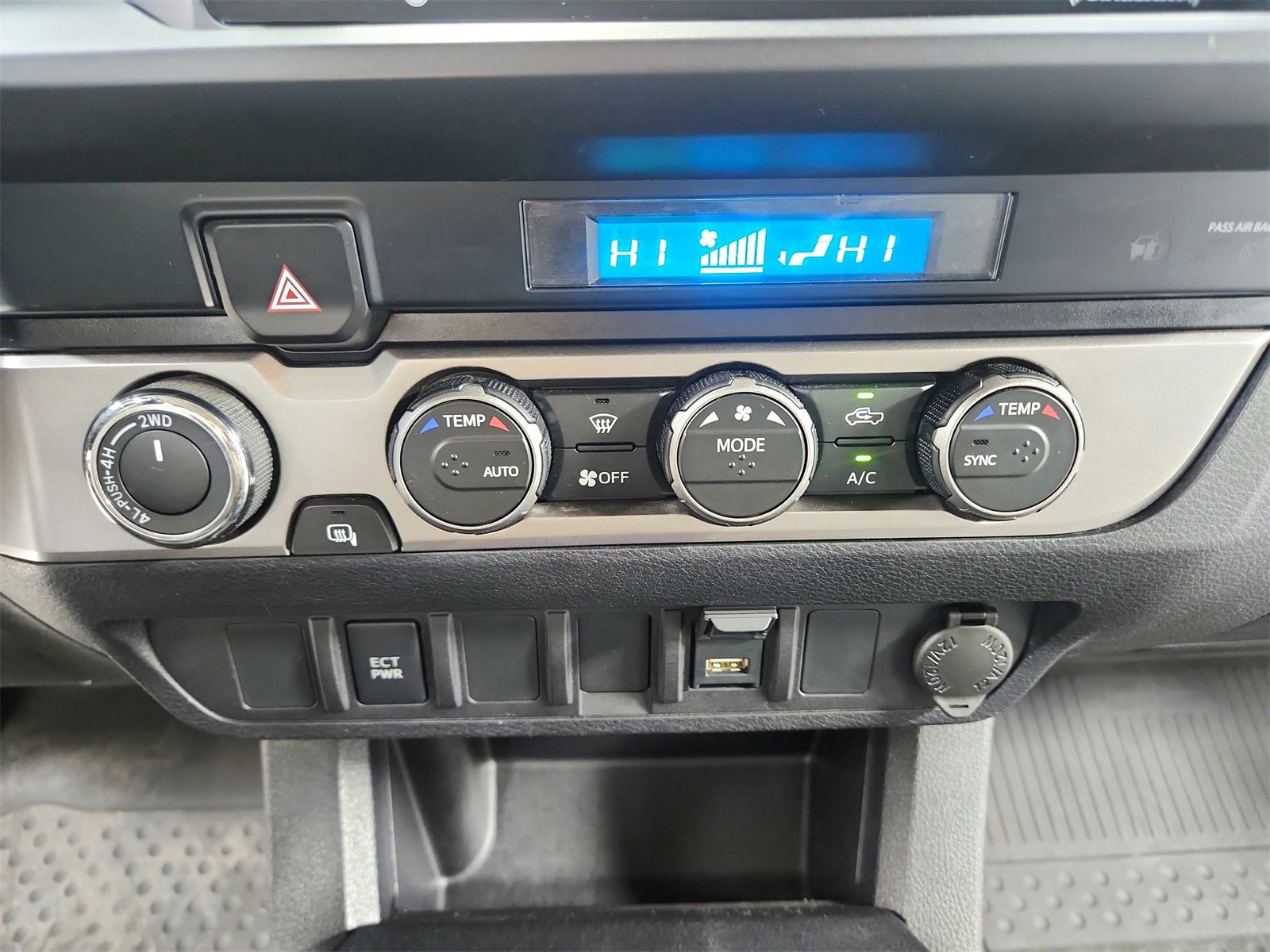 Used 2023 Toyota Tacoma SR image 29