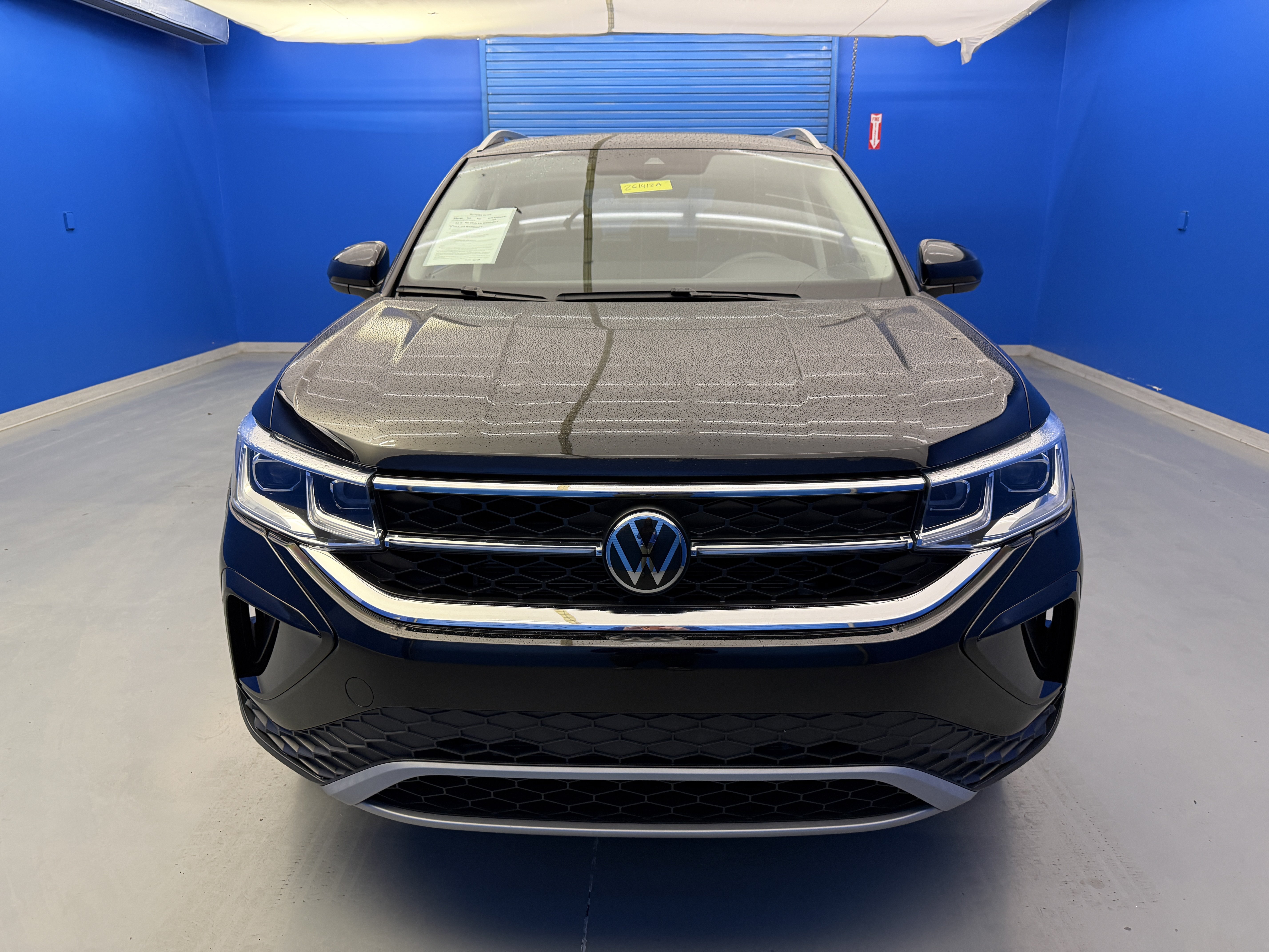 Used 2024 Volkswagen Taos SEL AWD/4WD image 3