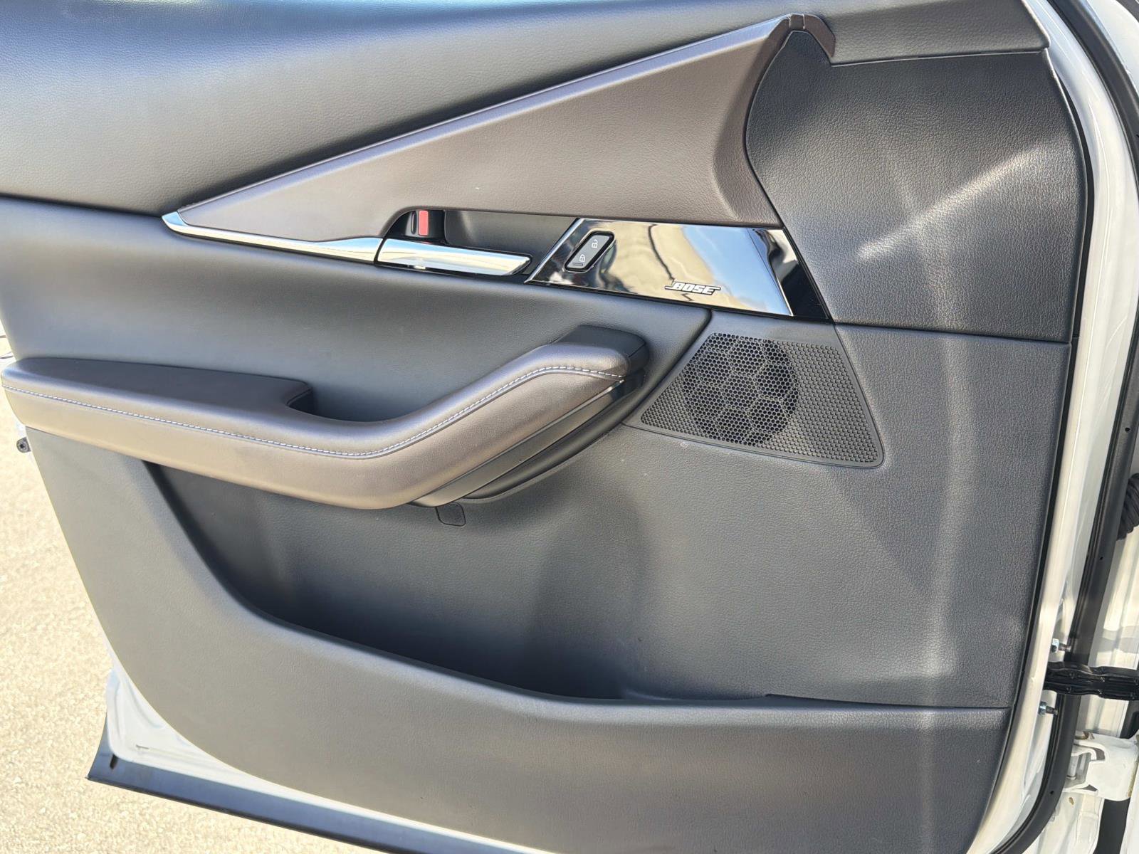 Certified 2025 MAZDA CX-30 AWD 2.5 S w/ Premium Package image 18