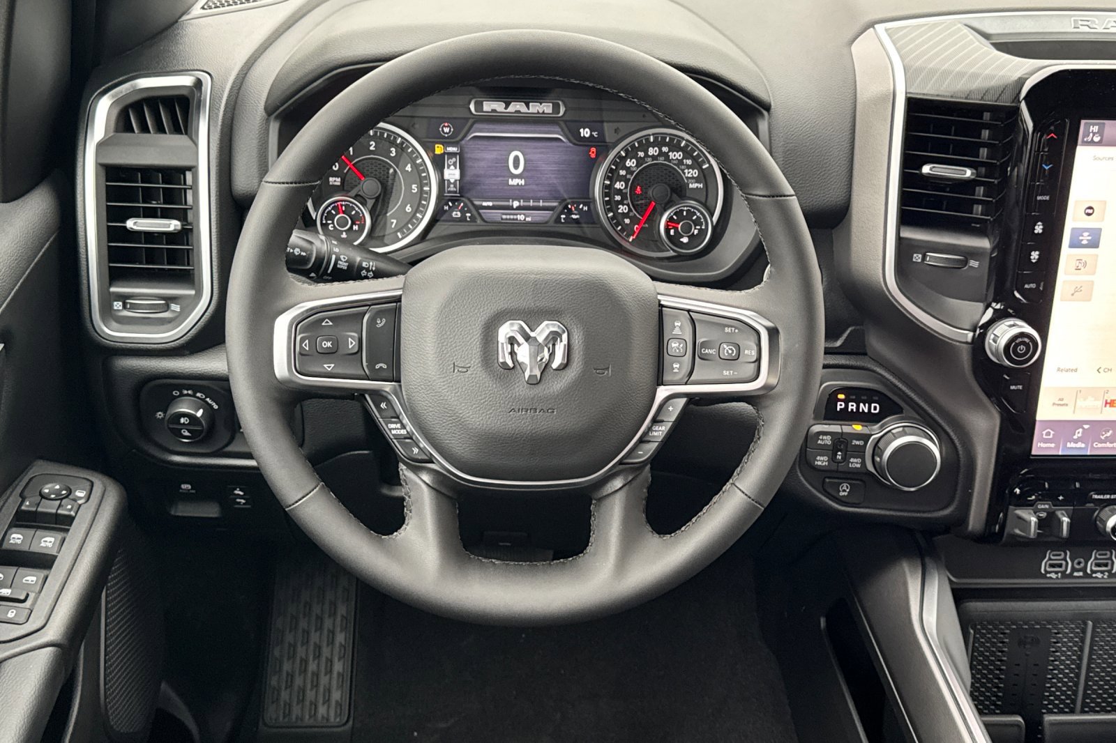 New 2026 RAM 1500 4x4 Crew Cab image 13