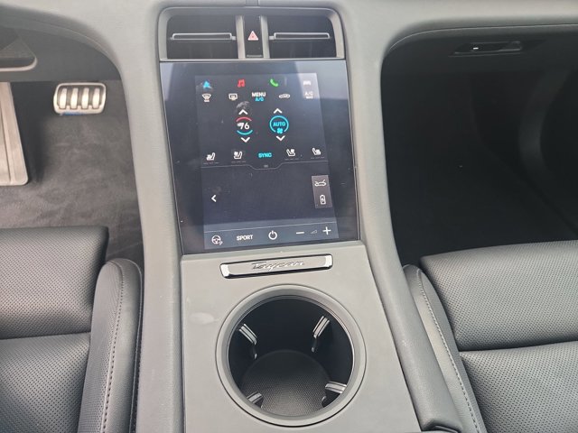 Used 2024 Porsche Taycan 4S image 15