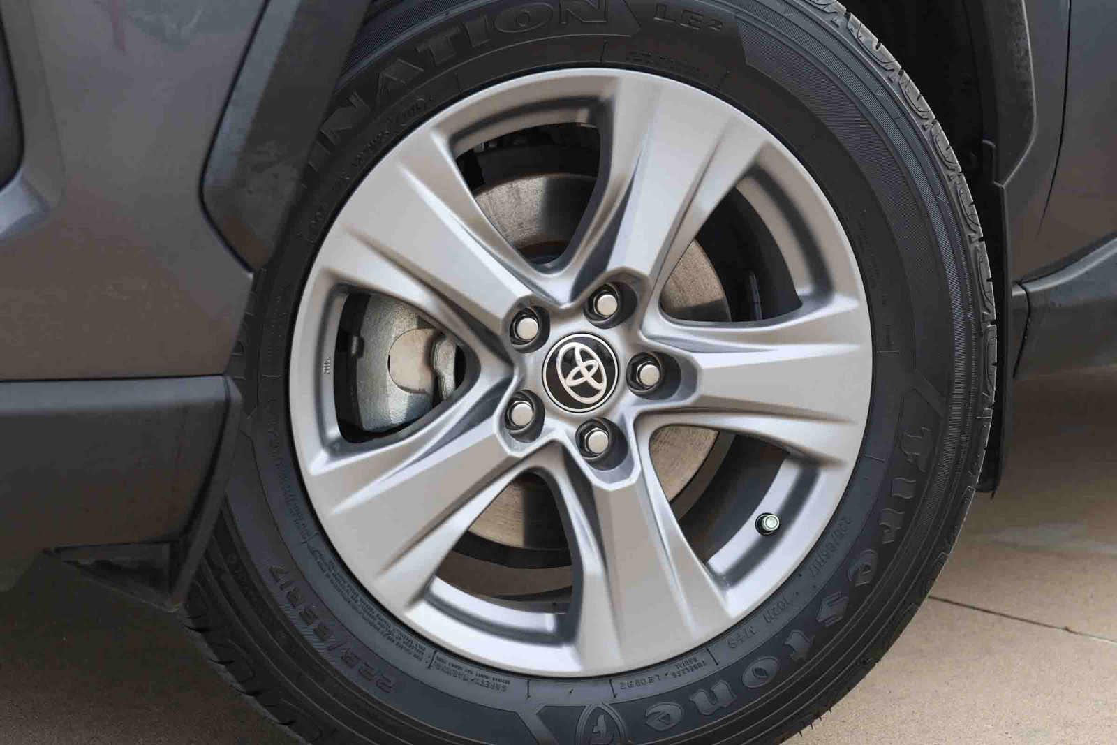 Used 2023 Toyota RAV4 XLE w/ Convenience Package AWD/4WD image 12