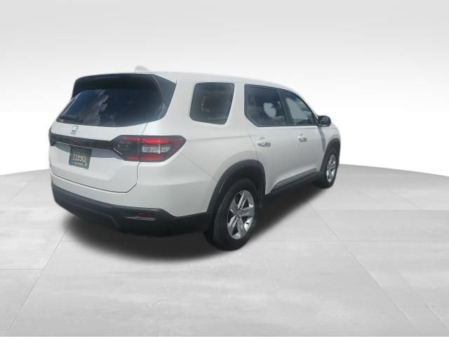 Used 2023 Honda Pilot LX image 8