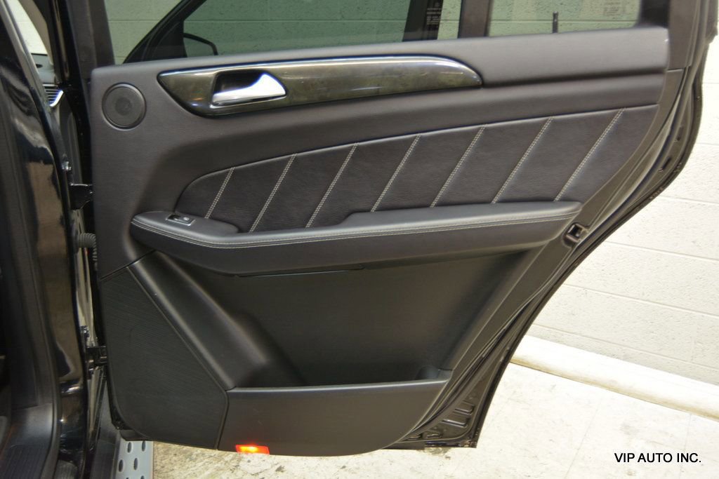 Used 2015 Mercedes-Benz GL 320 BlueTEC 4MATIC image 10