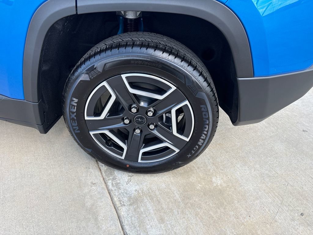 New 2026 Jeep Cherokee Laredo image 8