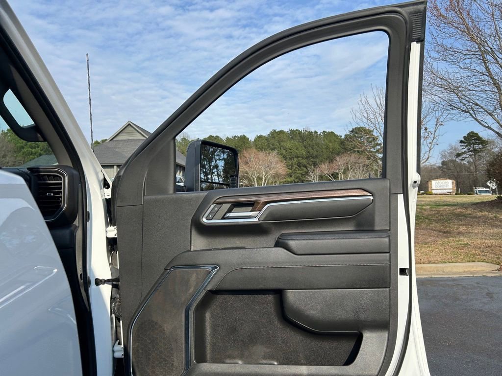 Used 2024 Chevrolet Silverado 3500 LT image 55