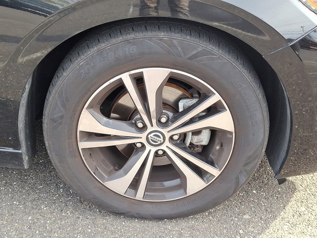 Used 2021 Nissan Sentra SV image 9