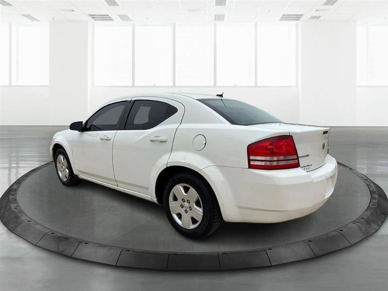 Used 2010 Dodge Avenger SXT FWD image 4