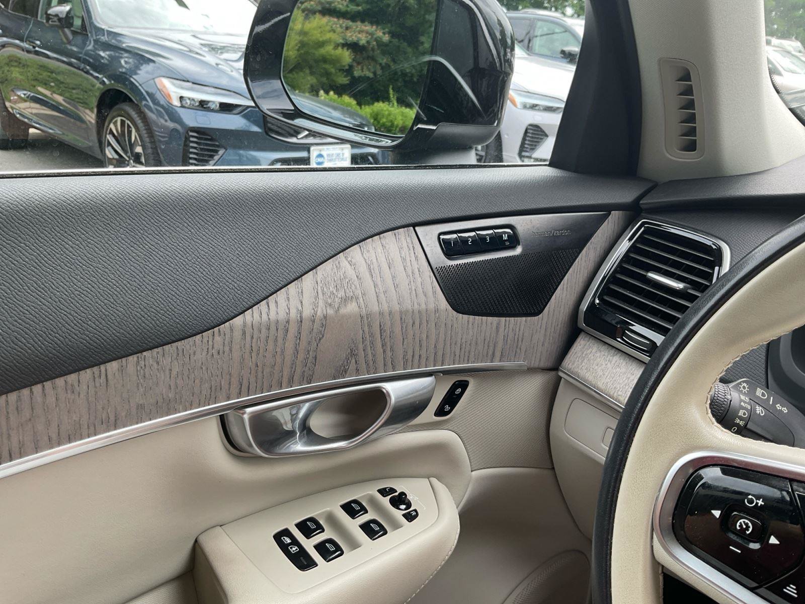 Certified 2023 Volvo XC90 B6 Plus AWD/4WD image 18