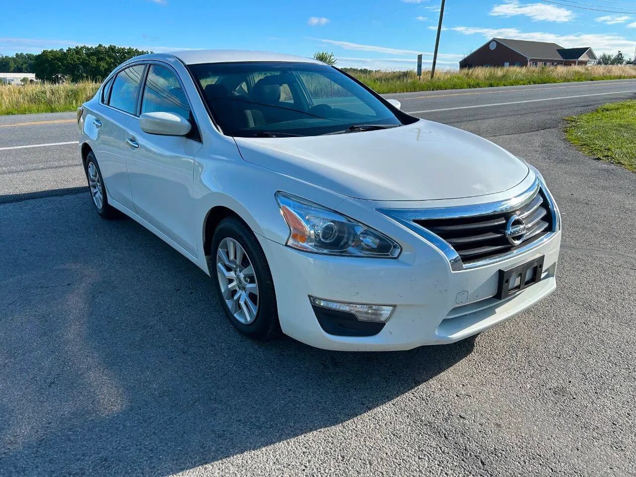 Used 2013 Nissan Altima 2.5 S FWD image 4