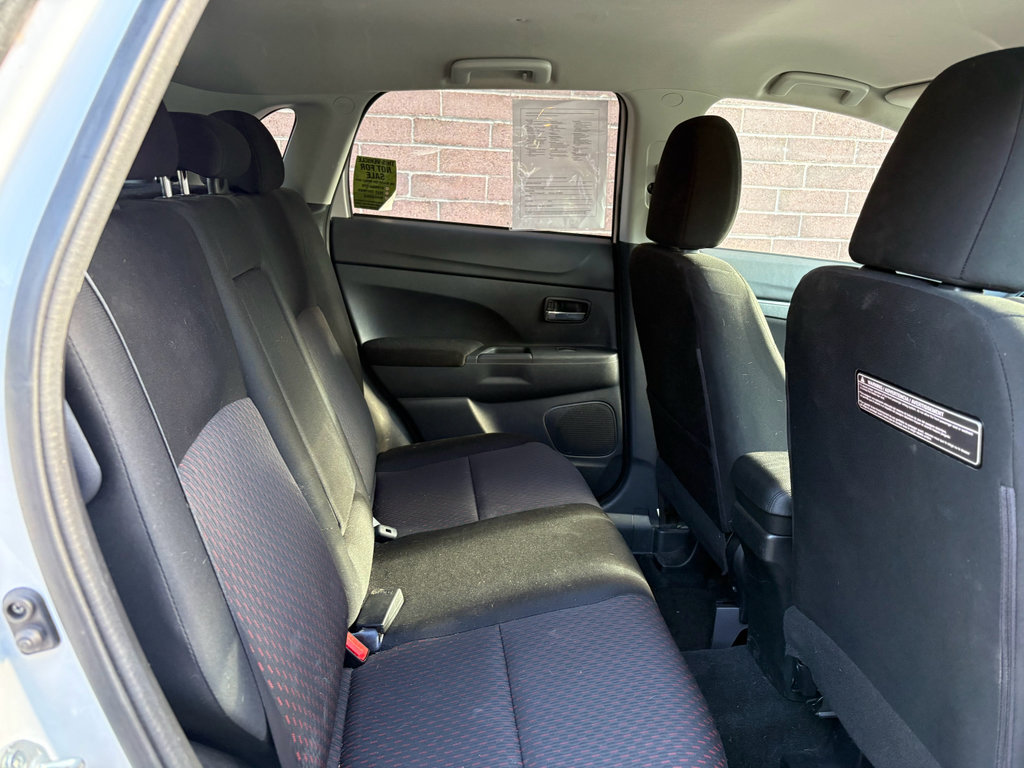 Used 2018 Mitsubishi Outlander Sport LE AWD/4WD image 22