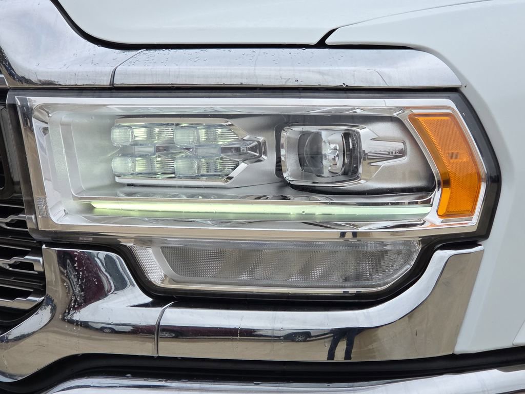 Used 2024 RAM 3500 Limited AWD/4WD image 4