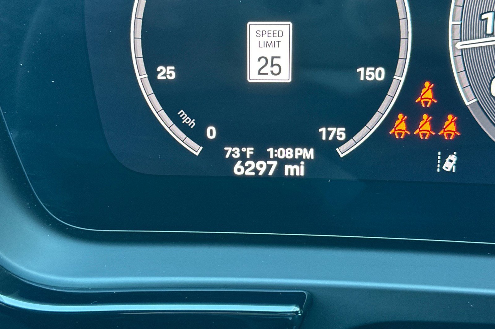 Used 2025 Porsche Cayenne Coupe image 26