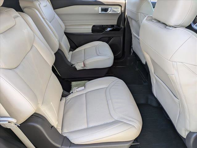 Used 2022 Ford Explorer Platinum w/ Equipment Group 601A image 20