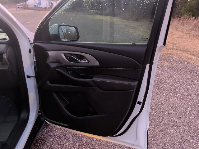 Certified 2023 Chevrolet Traverse LT image 9