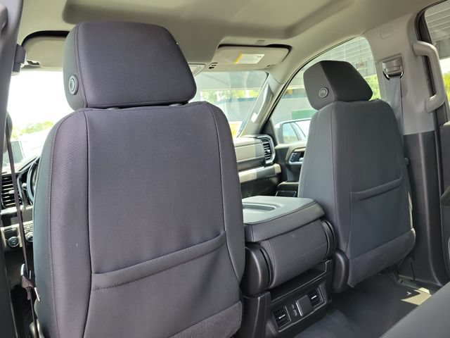 Used 2025 Chevrolet Silverado 1500 LT RWD image 10